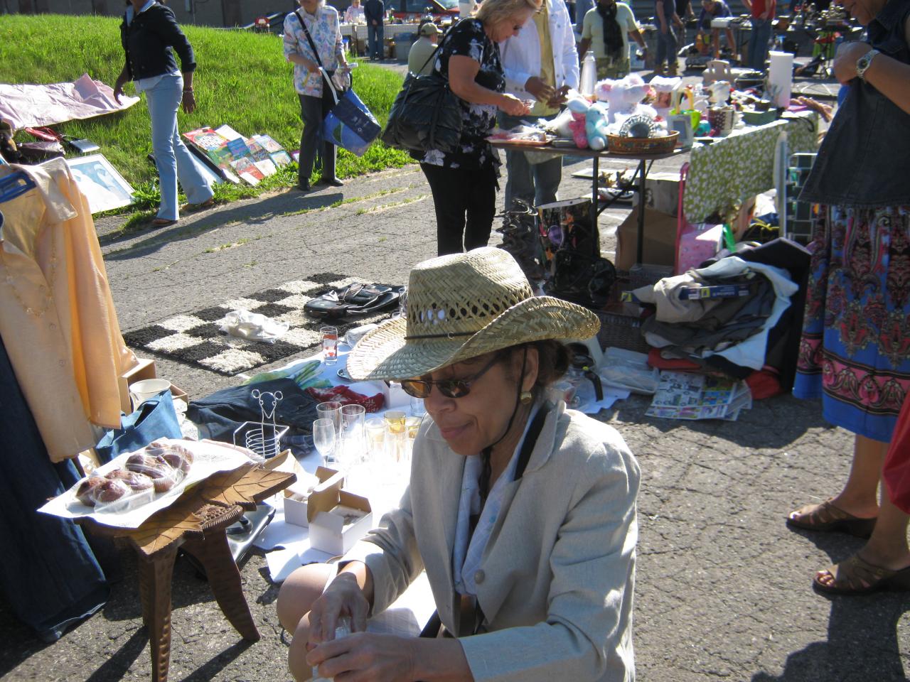 Vente de garage AASJCC 2012 007