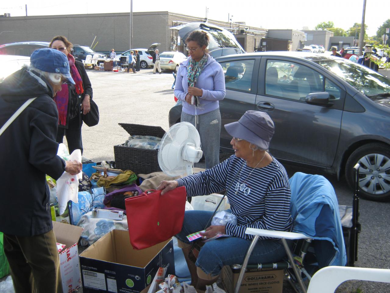 VENTE DE GARAGE AASJCC 2013 020